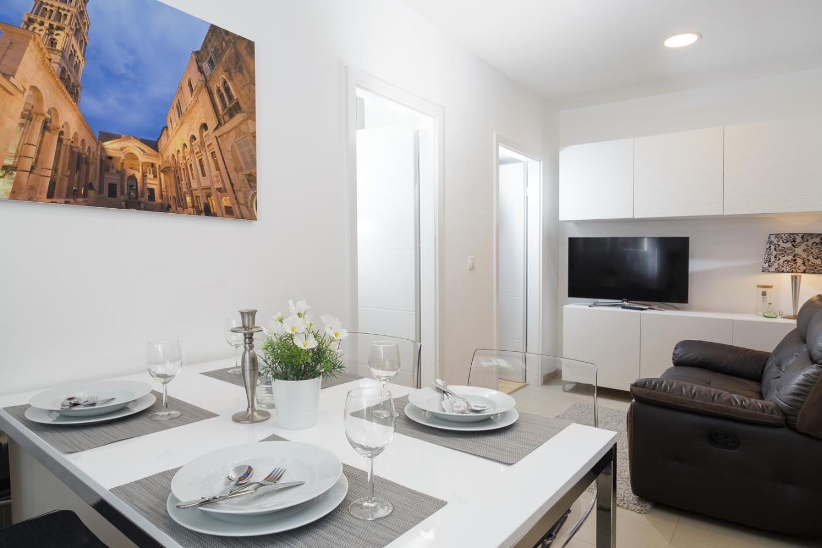 Holiday Home Aspalathos - With Free Parking, Near The Beach, A Few Minutes' Walking Distance To The Unesco Palace Split Exteriér fotografie